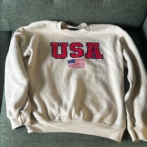 Gildan Cream USA Graphic Women's Sweater